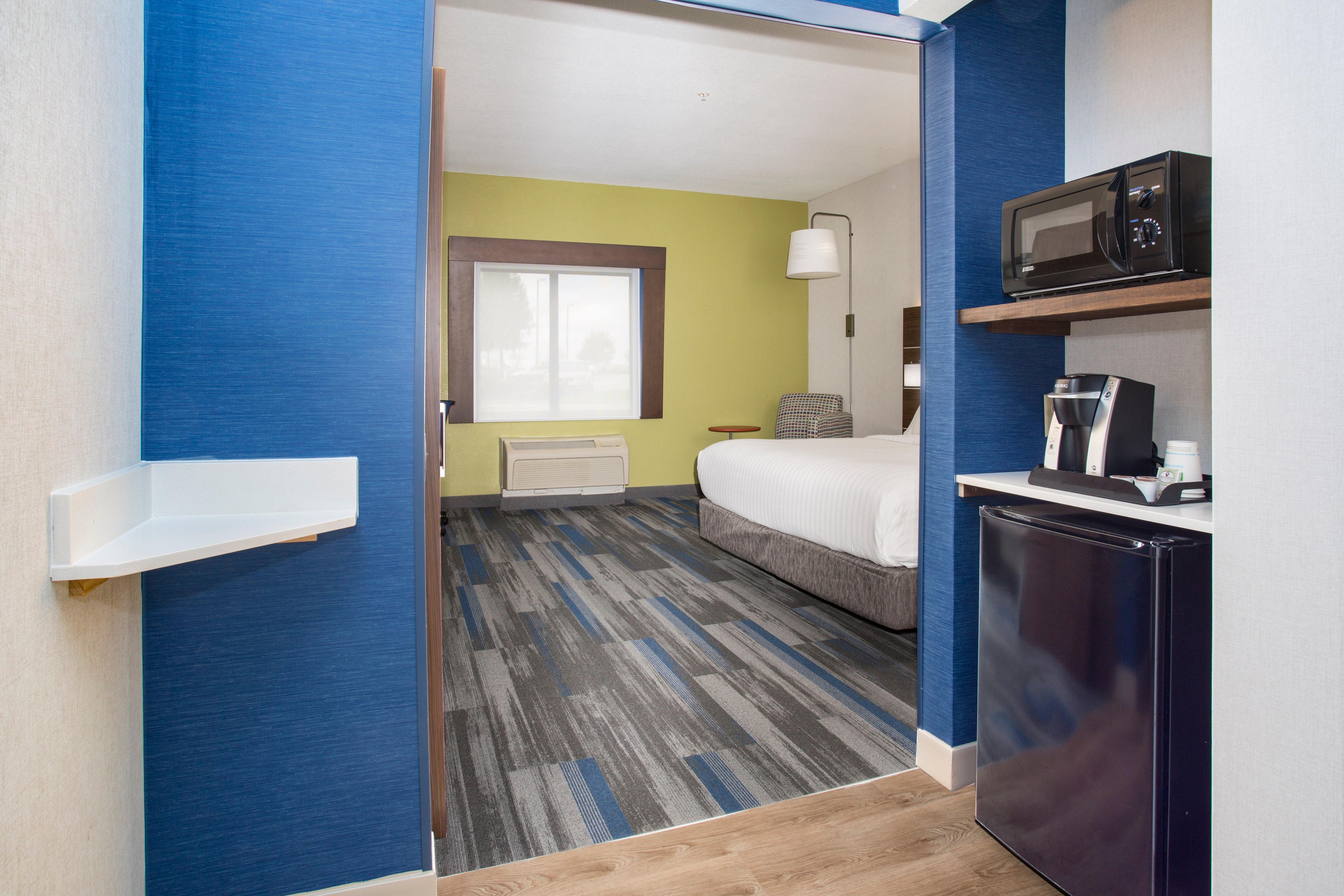 Hotel Express Kansas - At The Legends! By Ihg Bonner Springs